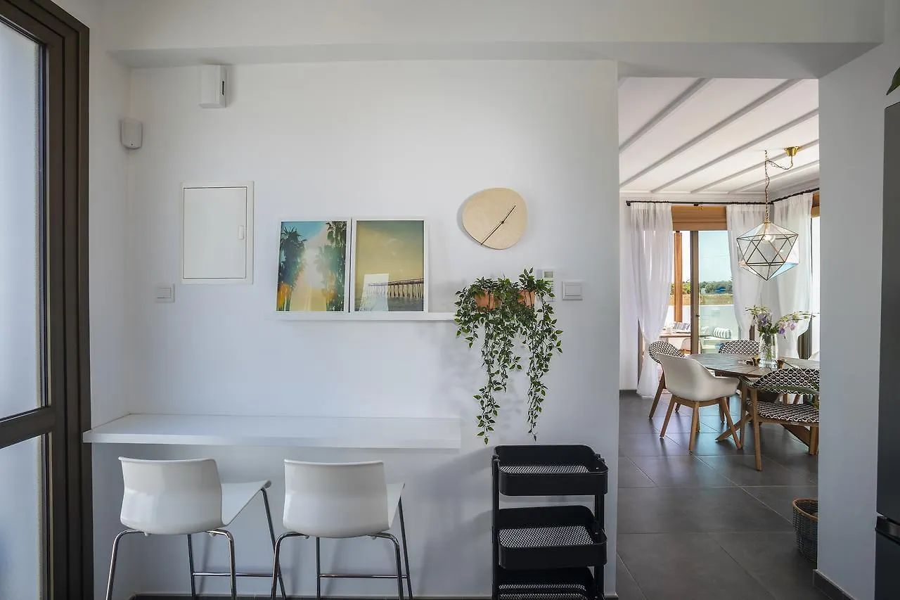 פרוטאראס Chris Le Mare Luxury Villa קפריסין
